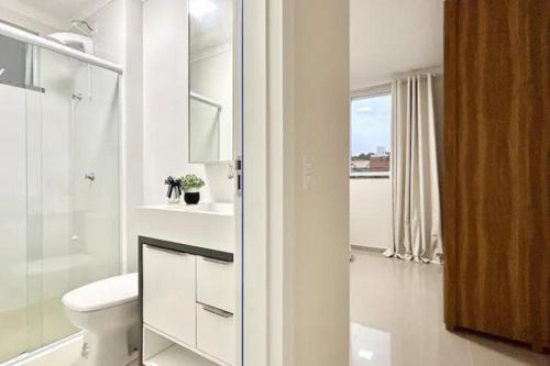 Un baño de Apartamento 104 B com Piscina em Bombinhas