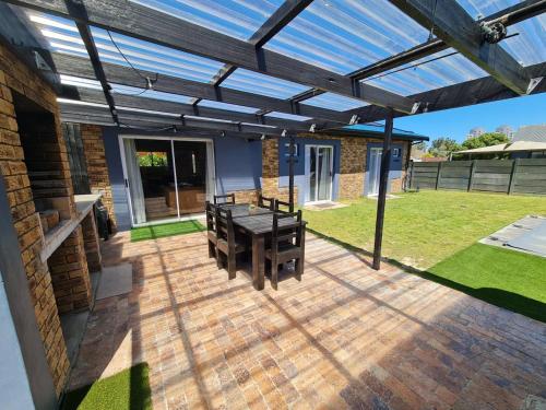 Αίθριο ή υπαίθριος χώρος στο Kuku House