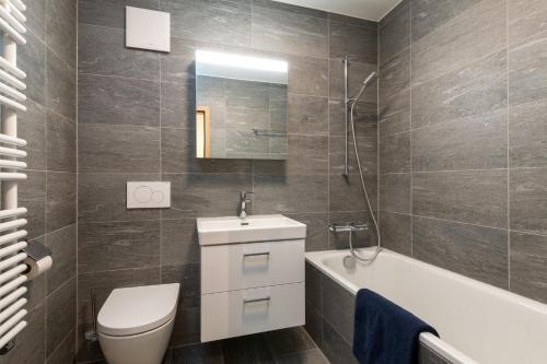 Beautiful Modern family apartment with free parking