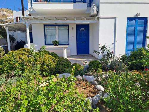 Κήπος έξω από το Naxian Sofias garden