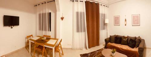 Χώρος καθιστικού στο Appart cosy N'Gor Dakar F3 2ch