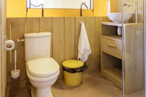 Koupelna v ubytování Oh! Campings - Medrose Camping Ardèche