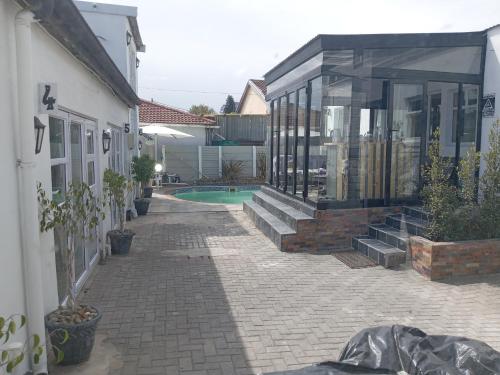 Das Gebäude in dem sich das Bed & Breakfast befindet