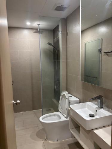 Ένα μπάνιο στο The Sóng Vũng Tàu Ocean Pearl Homestay