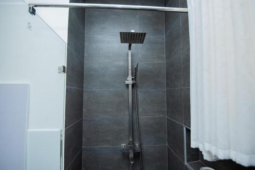 Ένα μπάνιο στο Luxury Apartment with a View