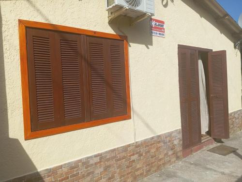 Het gebouw waarin het vakantiehuis zich bevindt