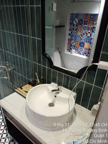 Ένα μπάνιο στο Financee Hotel 10