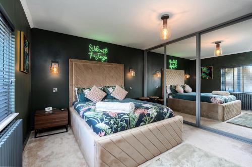 En eller flere senge i et værelse på Family-Friendly House