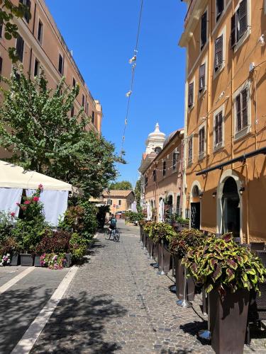 Η γειτονιά γύρω από ή μία γειτονιά κοντά σε αυτό το διαμέρισμα