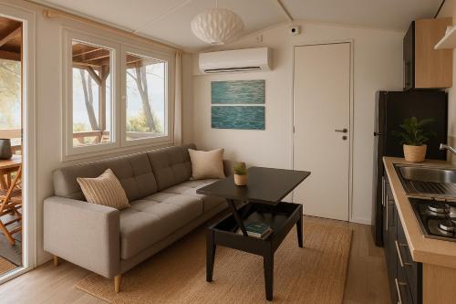 Kuchyň nebo kuchyňský kout v ubytování Villaggio Turistico Il Lago Dorato