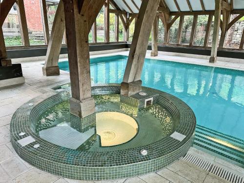 Bazén v ubytování Brankley Cottage - E4712 nebo v jeho okolí