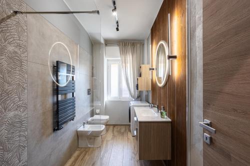 SPQR Luxury apartment with large balcony !!!