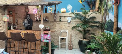 Εστιατόριο ή άλλο μέρος για φαγητό στο Place of the Goddess