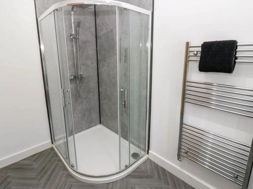 Vannituba majutusasutuses Oaktree Cottage - 3 Bedrooms - Sleeps 6