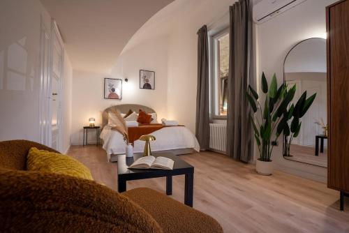 Parthenope Luxury Suite in the center of Naples