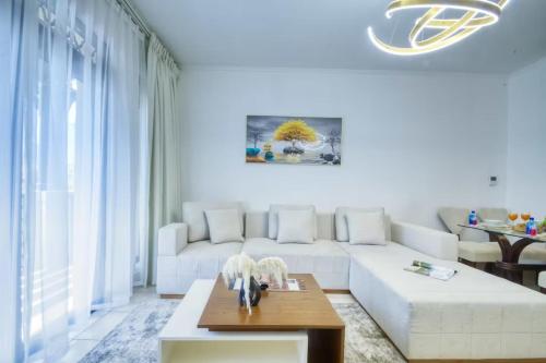 Luxury 2BR in Dubai Downtown Steps to Burj Khalifa and Dubai Mall with Burj Khalifa View by La Brisa photo 3