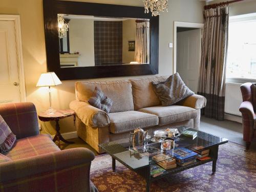 Χώρος καθιστικού στο Bridge House