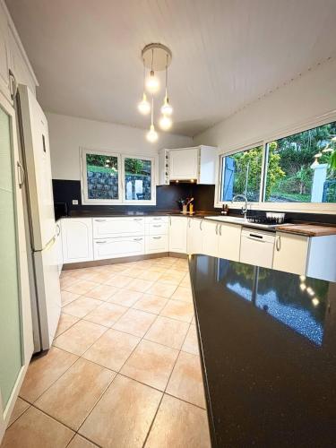 Imagine din galeria proprietății Villa Migaline, stunning bay views în Le Marin