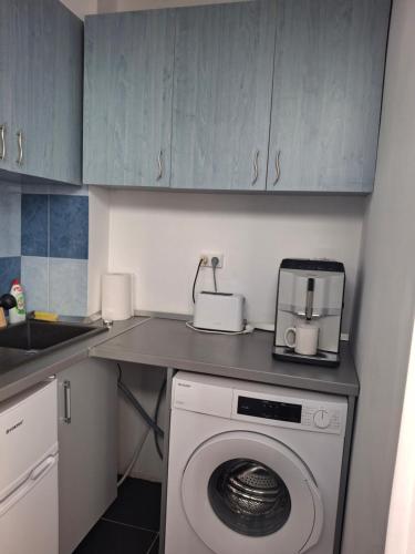 Küche/Küchenzeile in der Unterkunft LaCriss