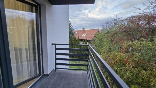 Μπαλκόνι ή βεράντα στο Apartamenty Żurawia 1 - Piętro 1