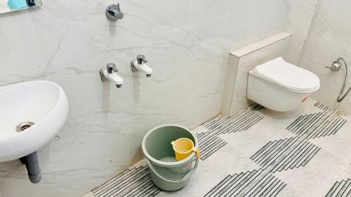 Ένα μπάνιο στο Rukmani Palace