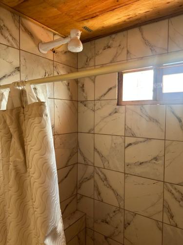 Koupelna v ubytování Chakiñan Hospedaje & Eventos