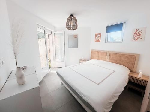 Appartement T3 vue mer et coucher de soleil sur les Îles Sanguinaires - climatisé