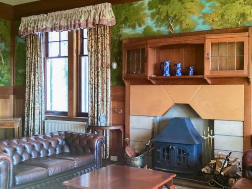 Gallery image of The Carnegie Rooms At Aultnagar Lodge - Uk48666 in Lairg