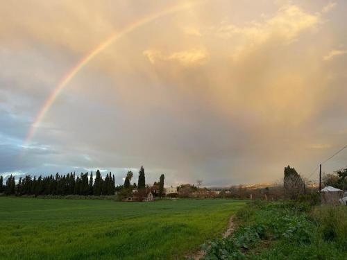 Φωτογραφία από το άλμπουμ του A luxurious accommodation unit in a rural atmosphere σε Gan Shomeron