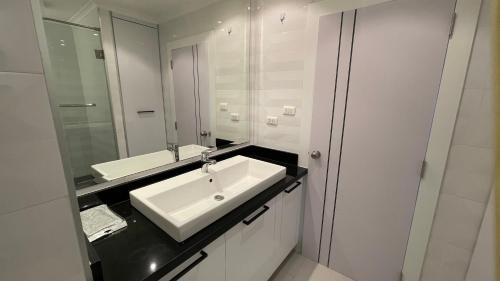 Koupelna v ubytování Beautiful sea view cozy condo