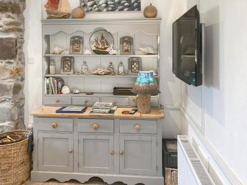 Kuchyň nebo kuchyňský kout v ubytování Ty Newydd