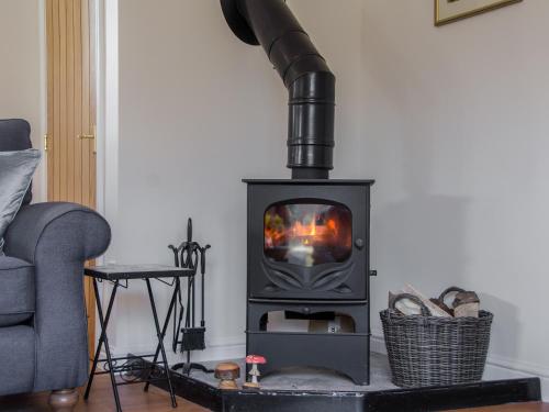 Χώρος καθιστικού στο The Coach House - Ukc2772