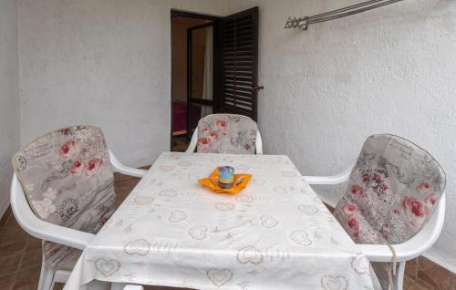 Nice Apartment In Porec With Wifi