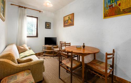 Nice Apartment In Porec With Wifi