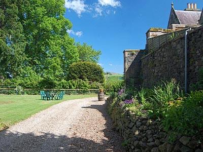 Vườn quanh Lochside Stable Hse