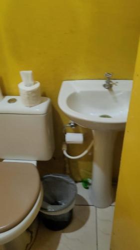 Phòng tắm tại Chalé de Trindade