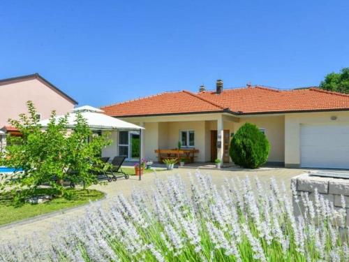 Fotografie z fotogalerie ubytování Villa in Imotski with swimming pool v destinaci Bilopavlovići