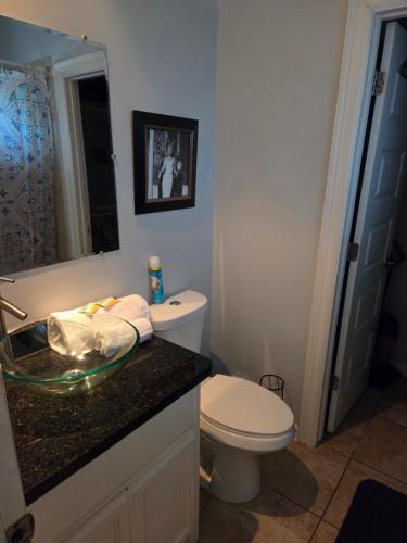 Koupelna v ubytování 107 Pike on Oceanside