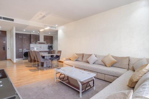 Η κουζίνα ή μικρή κουζίνα στο Luxury Suite Hilton City Center Residence 5 STARS Tangier