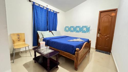 Postel nebo postele na pokoji v ubytování Chillz Heaven Resorts - Ketti Palada