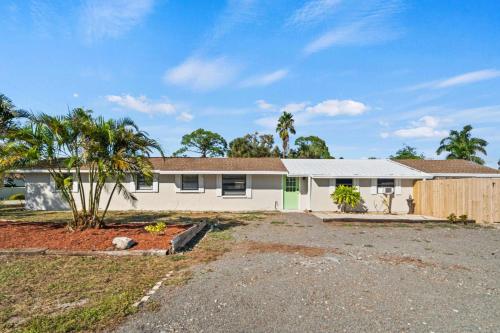 Το κτήριο όπου στεγάζεται  το διαμέρισμα