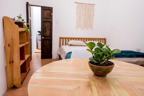 Private Studio, Very Centric and Flexible Check-In
