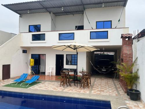 Πισίνα στο ή κοντά στο Casa en playas