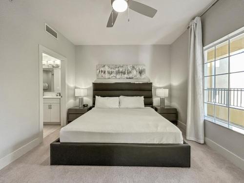 Family-Friendly 3-Bedroom Condo for 6 and 5 min to Disney photo 3