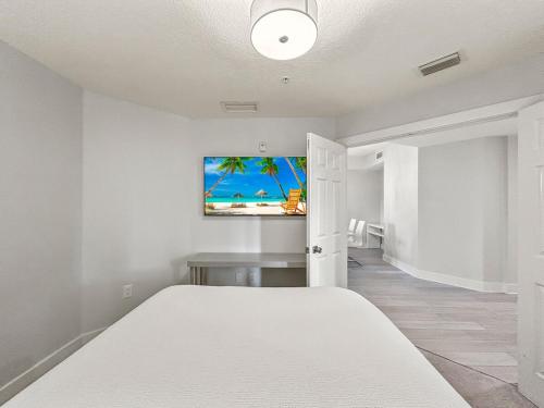 Family-Friendly 3-Bedroom Condo for 6 and 5 min to Disney photo 13