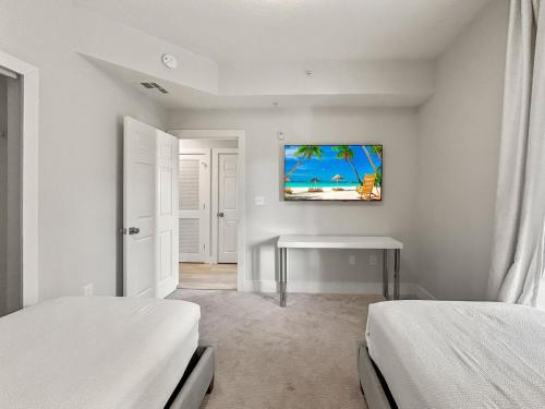 Family-Friendly 3-Bedroom Condo for 6 and 5 min to Disney photo 16