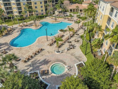 Family-Friendly 3-Bedroom Condo for 6 and 5 min to Disney photo 17