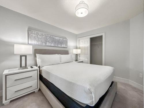 Family-Friendly 3-Bedroom Condo for 6 and 5 min to Disney photo 20