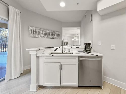 Family-Friendly 3-Bedroom Condo for 6 and 5 min to Disney photo 21