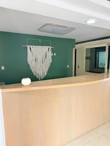 ベラクルスにあるCasa Arekaの部屋の壁に描かれたバスケットボールのゴールの壁画